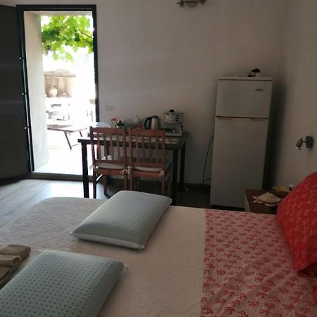Bed and Breakfast Elia'S House Padru Exterior foto
